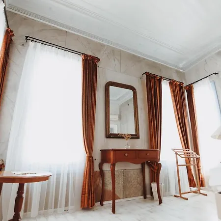 Han/Misafirhane Tashmahal