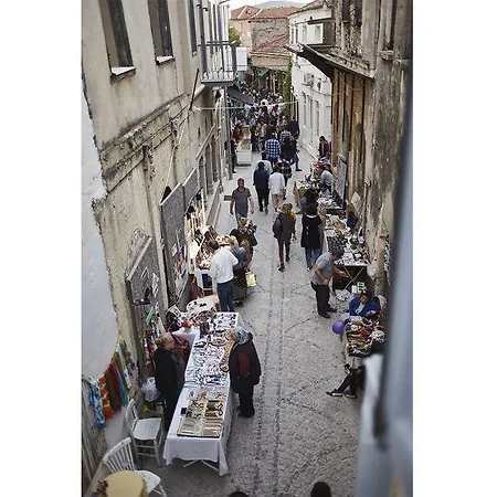 Han/Misafirhane Tashmahal